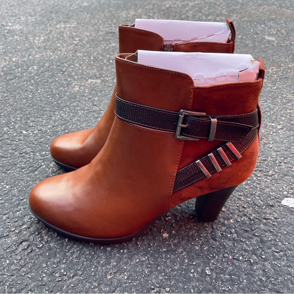My soft ankle boots size 9.5 womens New